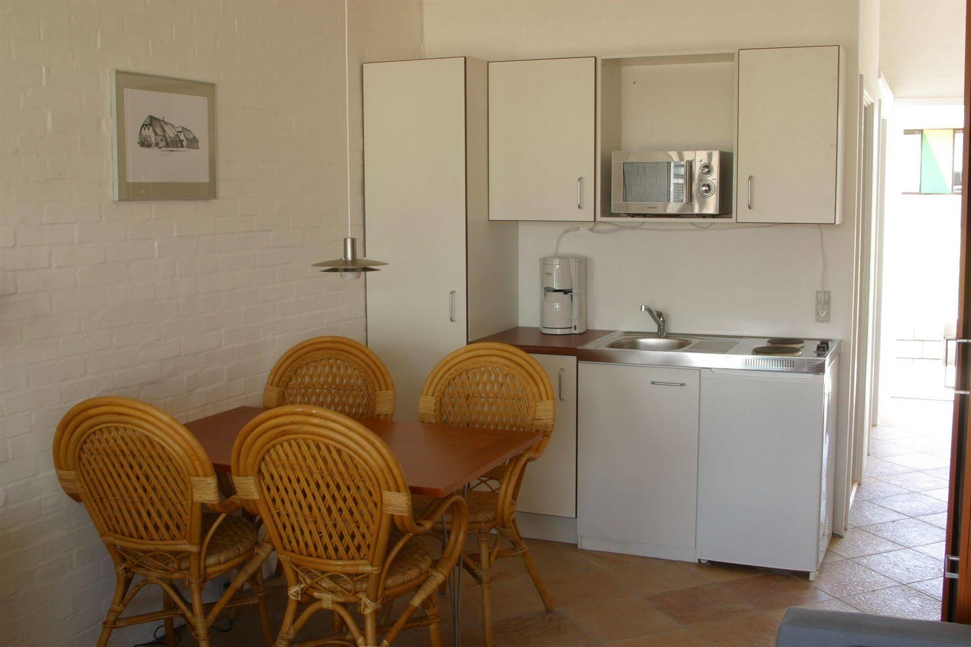 Hotel Lakolk Romo Kirkeby Bagian luar foto